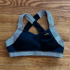 Brooks 34D Moving Comfort Bras, 3 in great condition